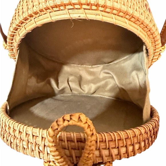 Brown Rattan Woven Crossbody Bag - Picture 7 of 7